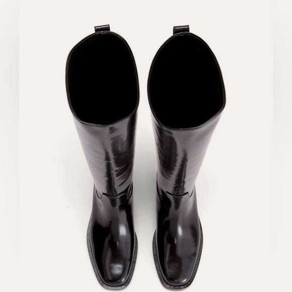 Everlane Leather Riding Boot in Black - Picture 2 of 13